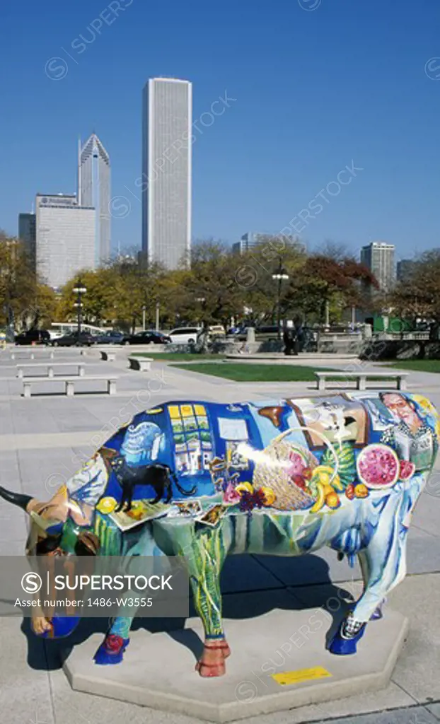USA, Illinois, Chicago, Cow Parade Sculpture
