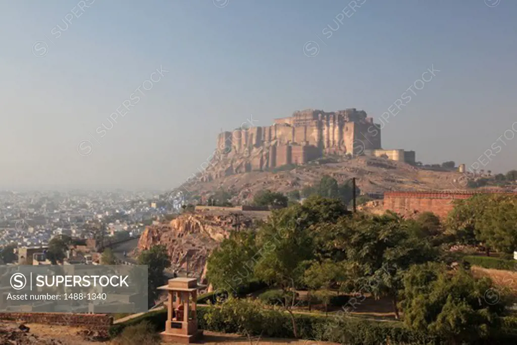 India, Rajahstan, Jodhpur, View of Mehrangarh Fort