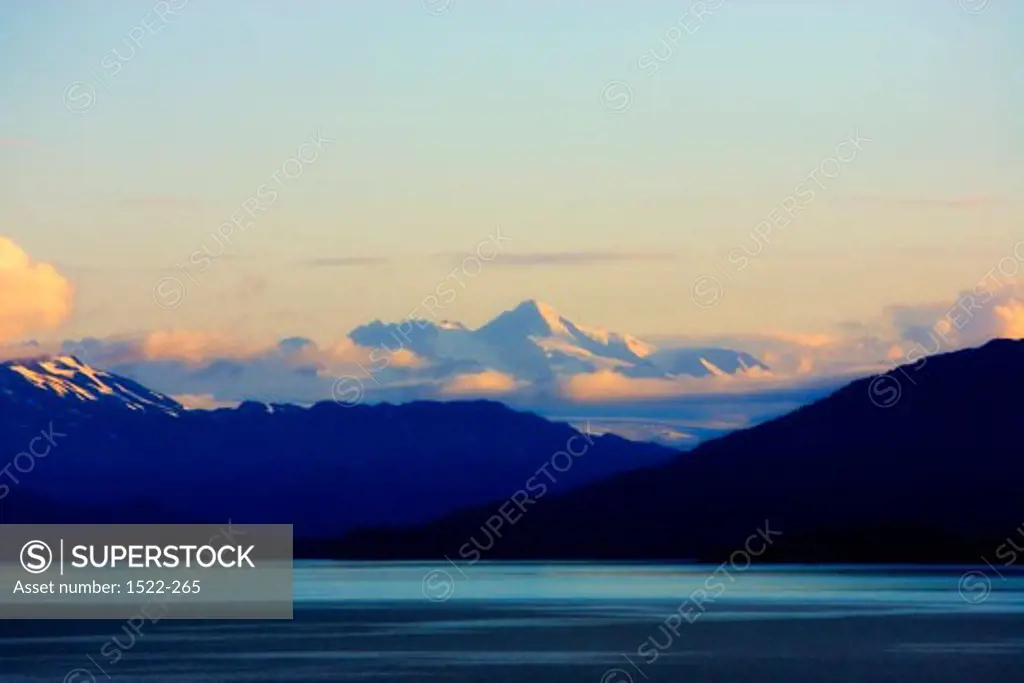 Lake in front of mountains, Alaska, USA