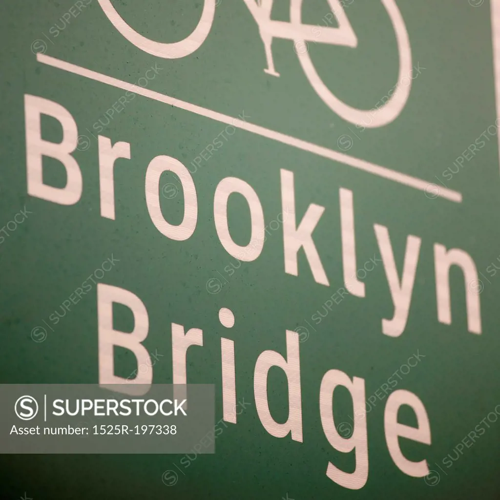 Bicycle lane direction sign to the Brooklyn Bridge in Manhattan, New York City, U.S.A.