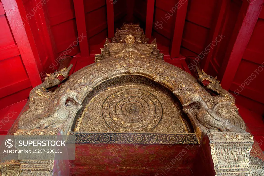 Architectural details of an arch inside Wat Phra Singh, Chiang Mai, Thailand