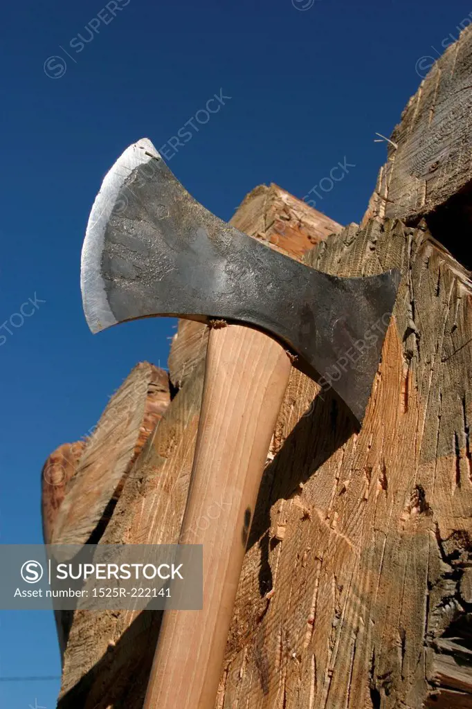 Woodchopping axe