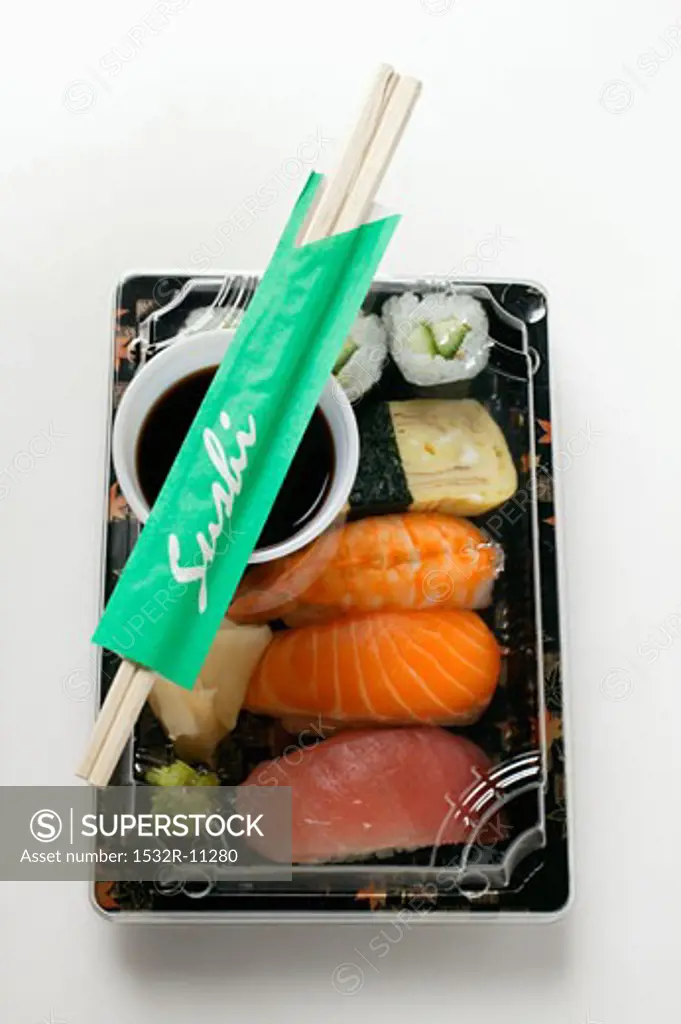 Sushi to go (5)