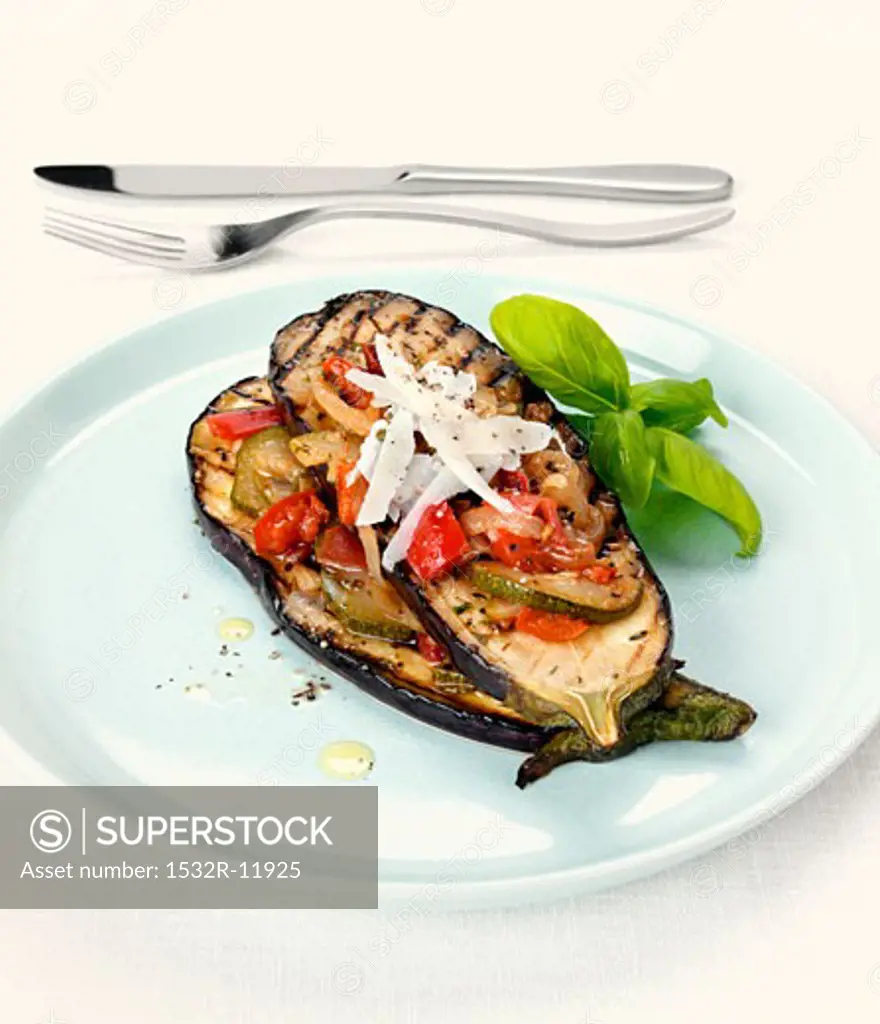Grilled aubergines with courgettes and tomatoes