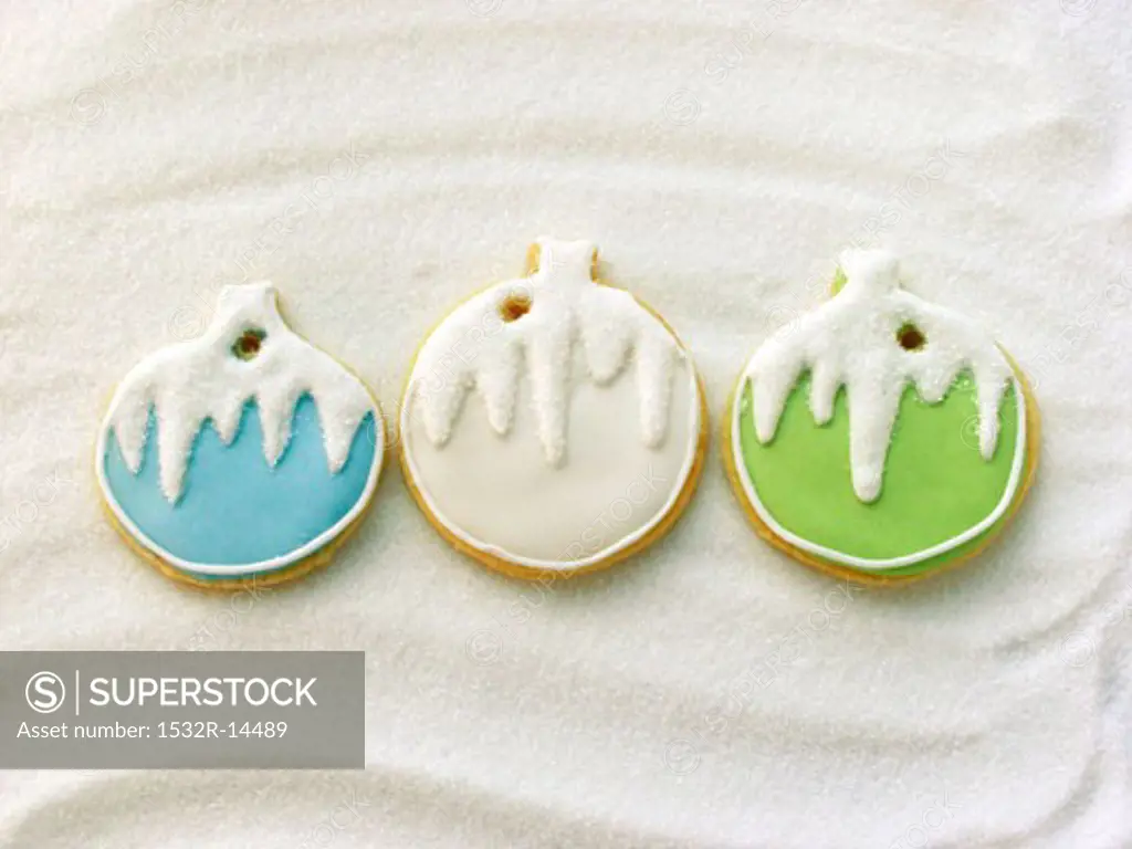 Decorated biscuits (Christmas baubles) as tree ornaments