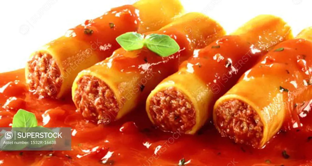 Cannelloni with mince filling and tomato sauce