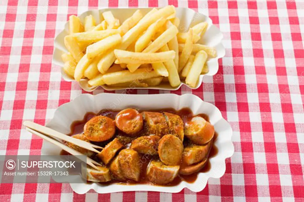 Currywurst (sausage with ketchup & curry powder) with chips