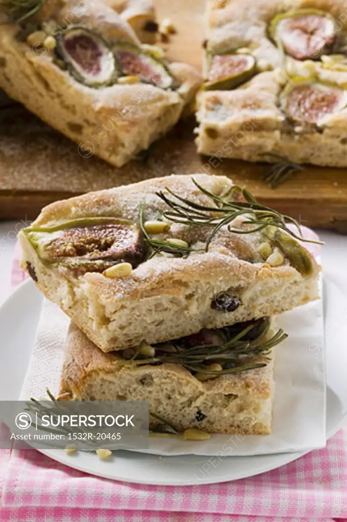 Focaccia with figs, rosemary and pine nuts