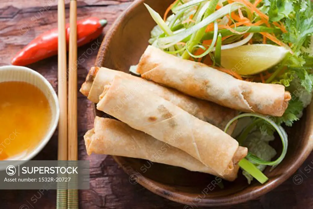 Spring rolls with salad and sweet and sour sauce (Thailand)