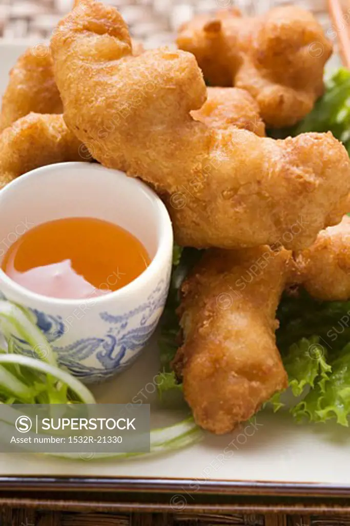 Asian chicken nuggets with apricot sauce
