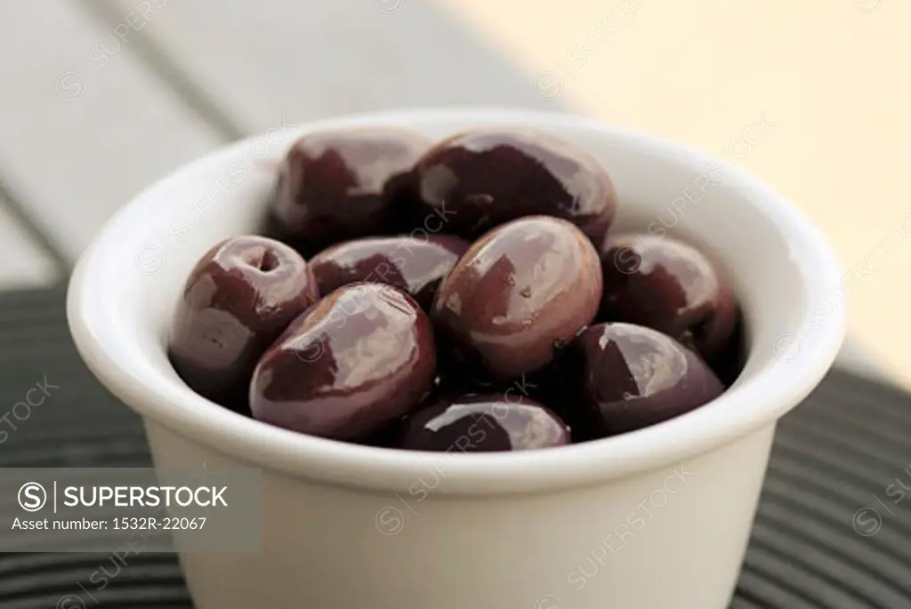 A small bowl of Kalamata olives