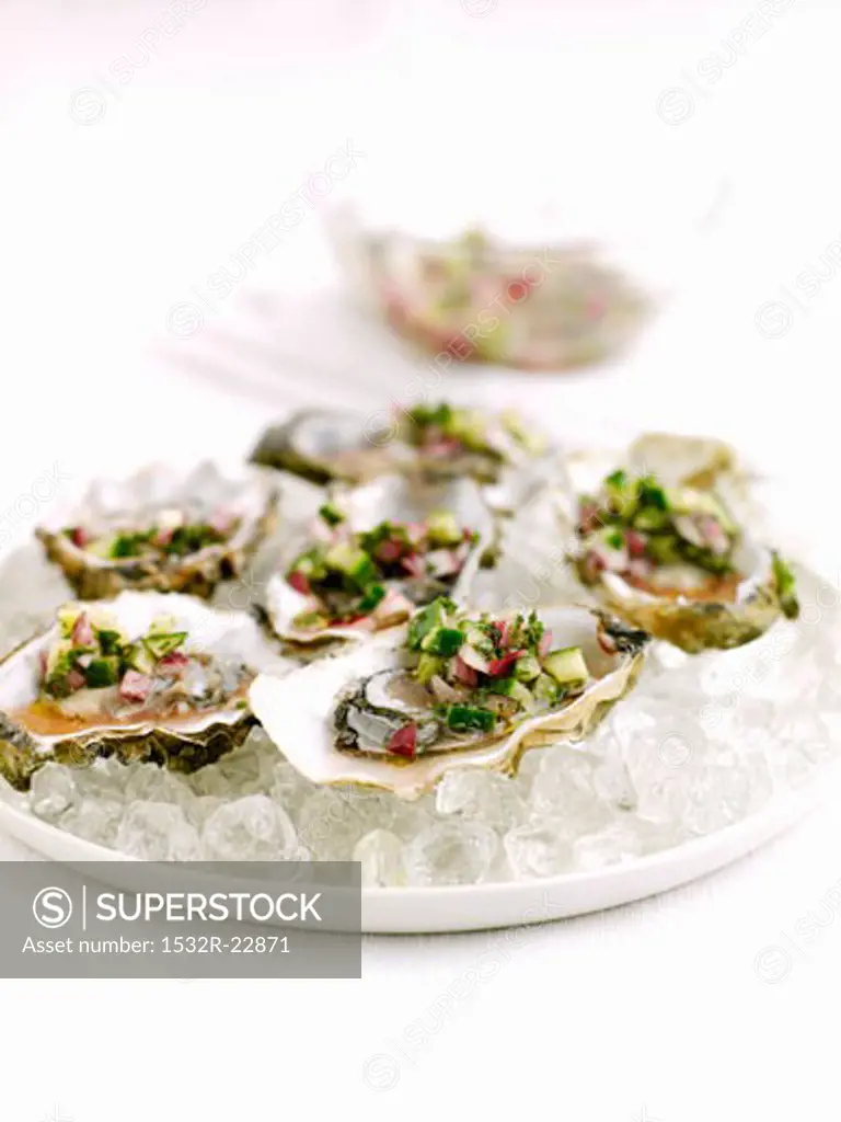 Marinated oysters with red onions and mint