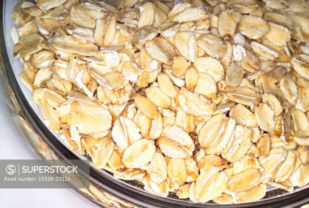 Oat flakes in a glass bowl
