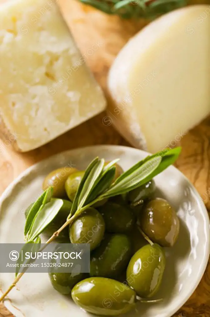 Green olives and cheese