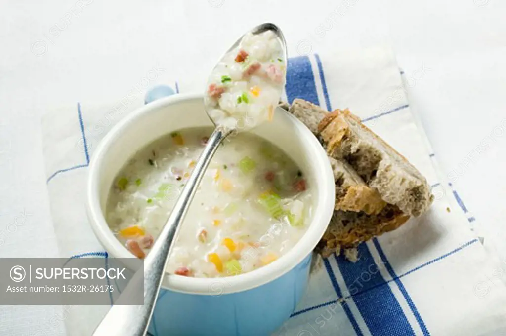 Barley soup with bacon and bread