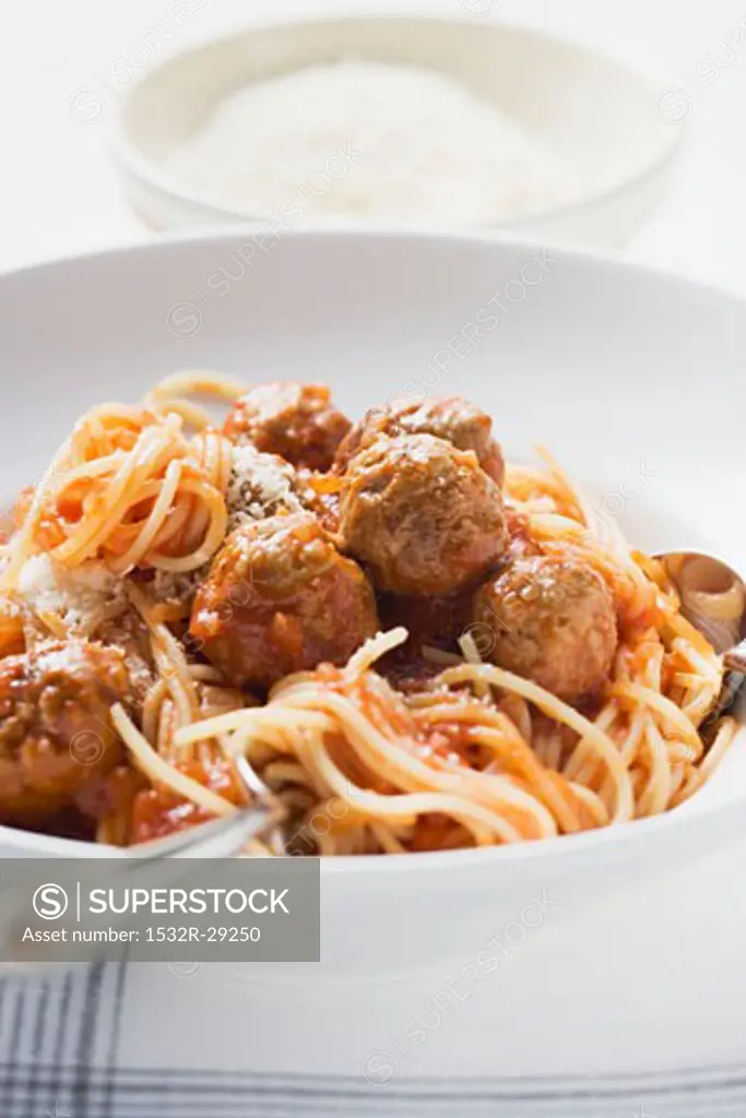 Spaghetti with meatballs and tomato sauce, Parmesan