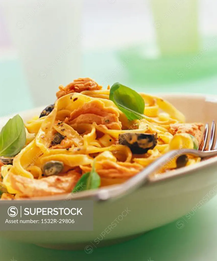 Tagliatelle with tuna and olives