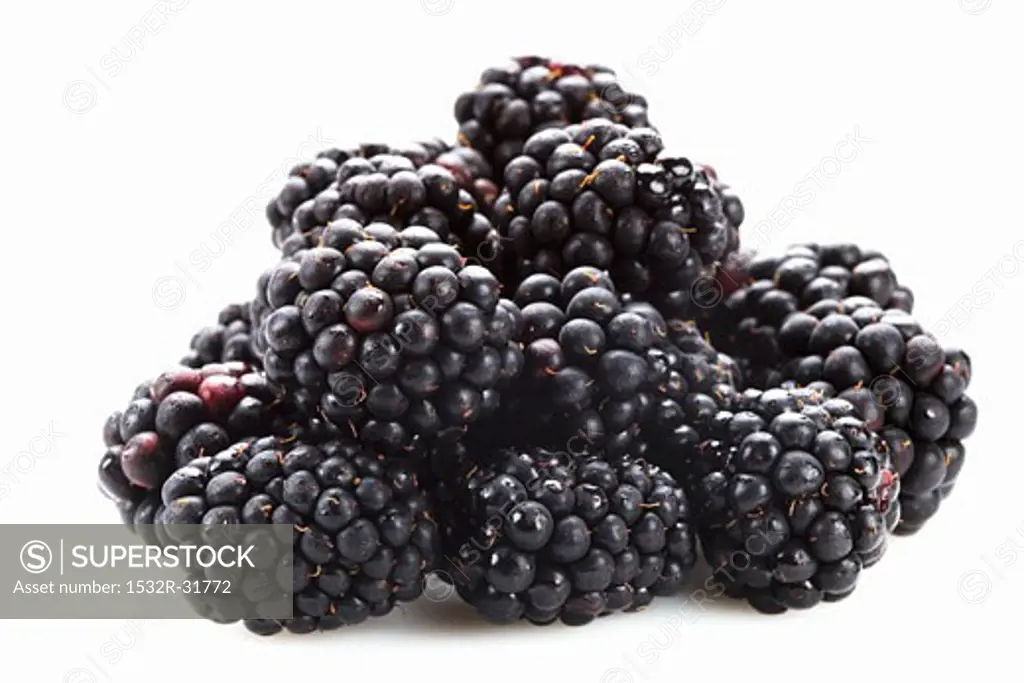 A heap of blackberries