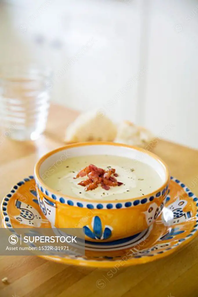 Fennel soup with bacon
