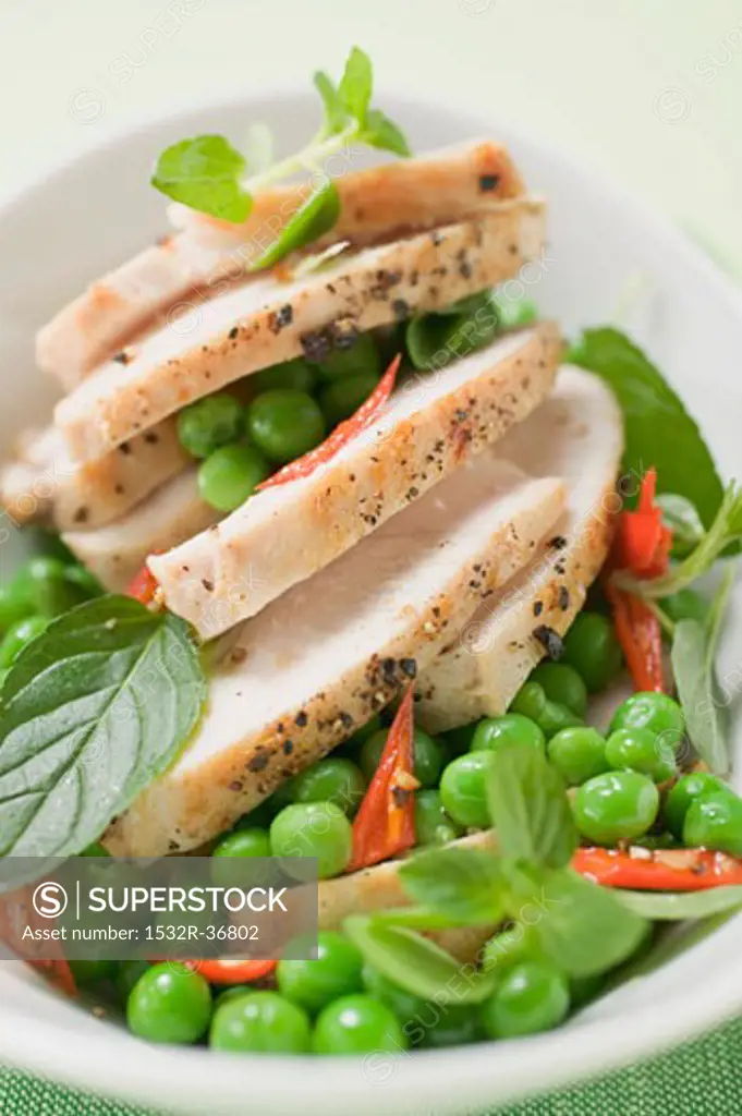 Chicken breast with peas and herbs