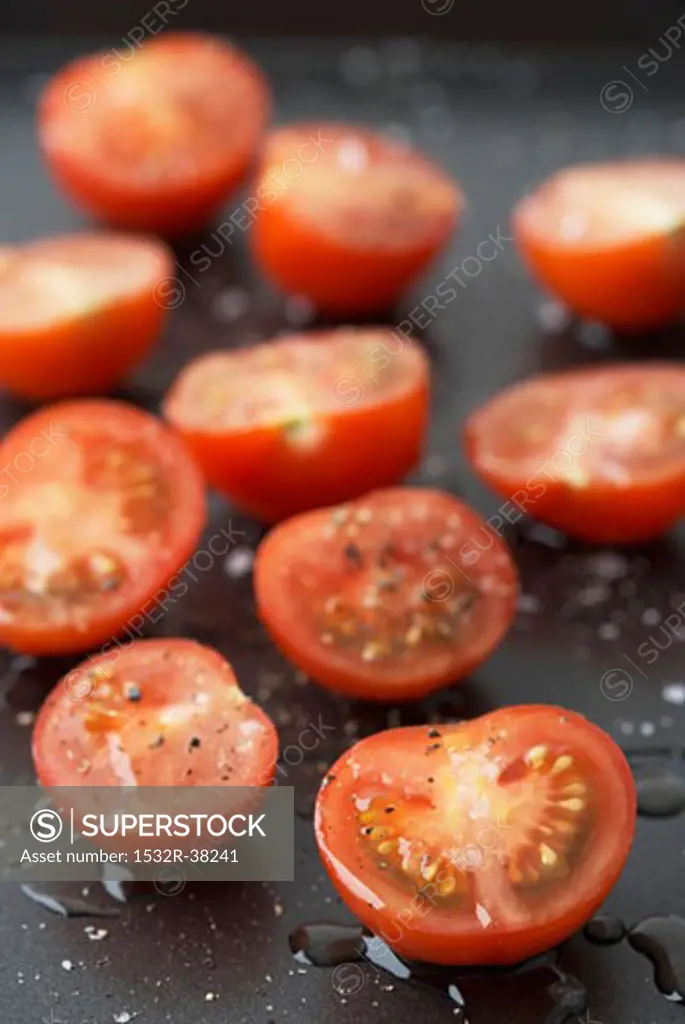 Cherry tomatoes sprinkled with vinaigrette