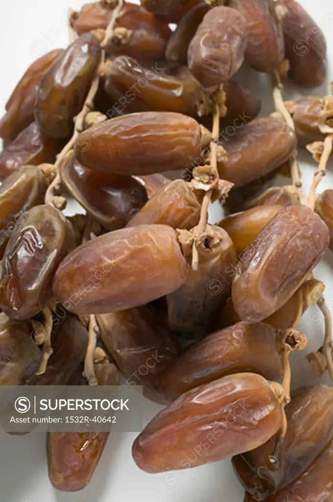 Fresh dates with stalks (close-up)