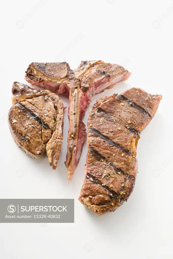 Grilled T-bone steak, cut into pieces