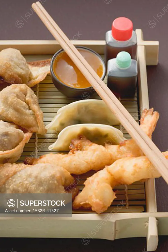 Asian appetiser platter to take away