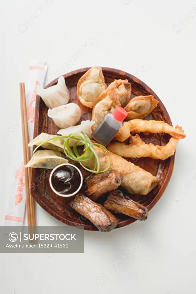 Plate of Asian appetisers to take away