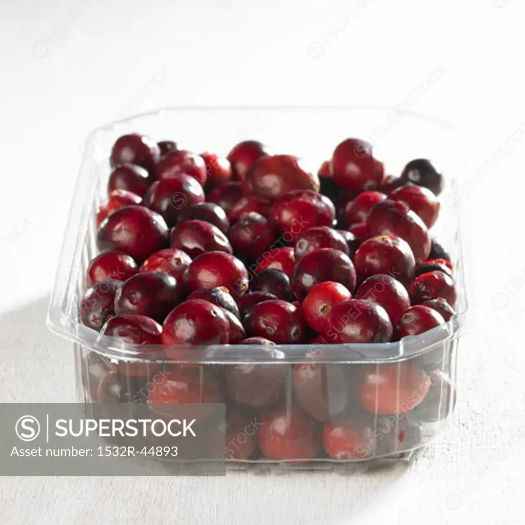 Cranberries in plastic punnet