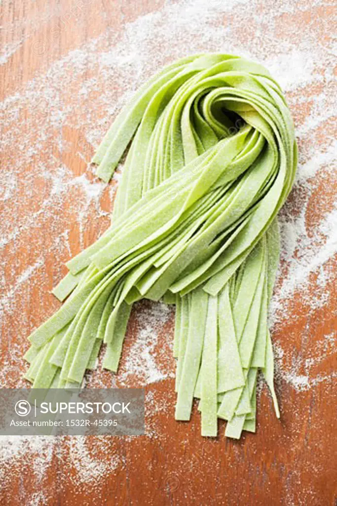Home-made green ribbon pasta