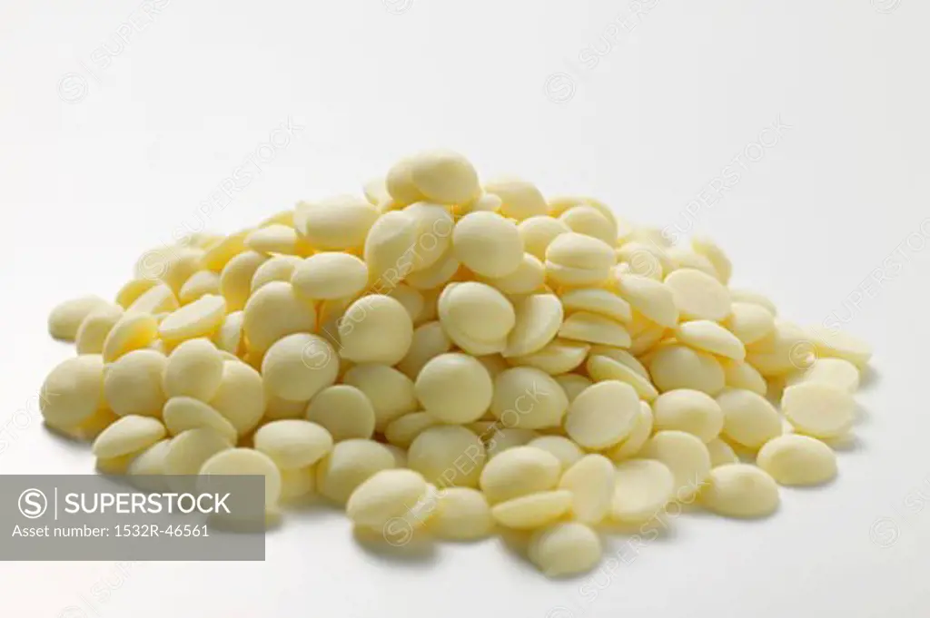 A heap of white chocolate chips