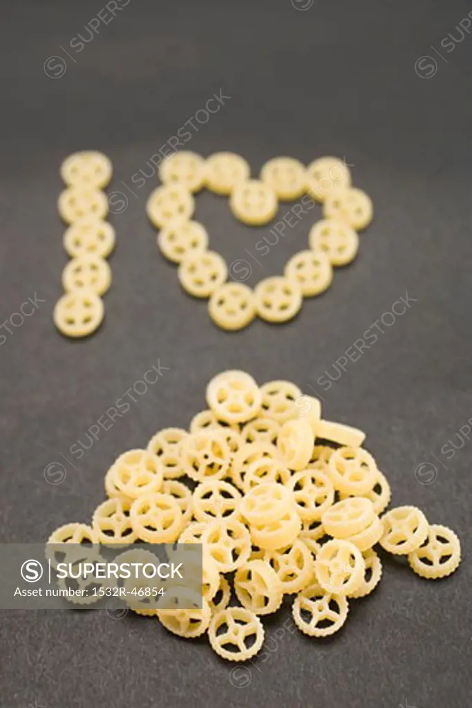 Picture symbolising: I love wagon wheel pasta
