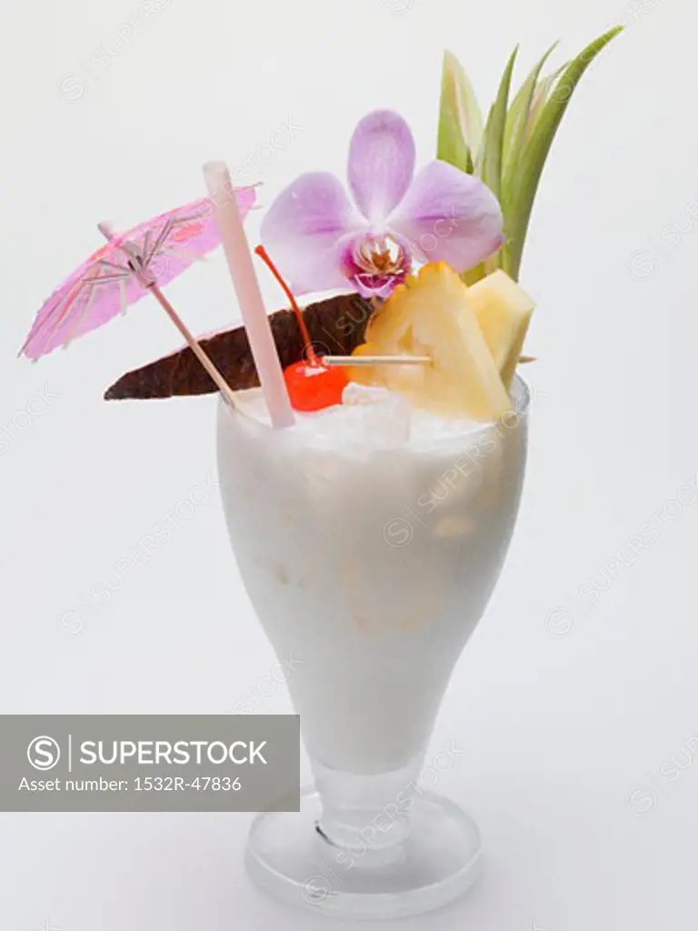 Long drink made with coconut milk, with pineapple