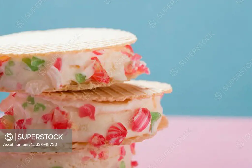Wafers filled with ice cream and peppermints