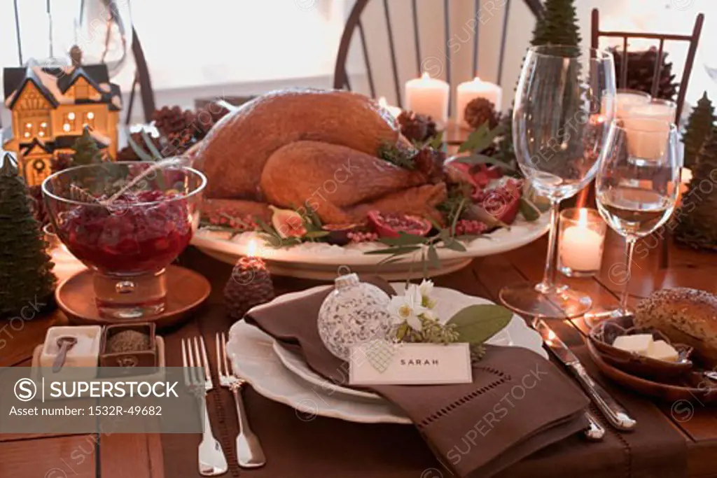 Christmas table with roast turkey (USA)
