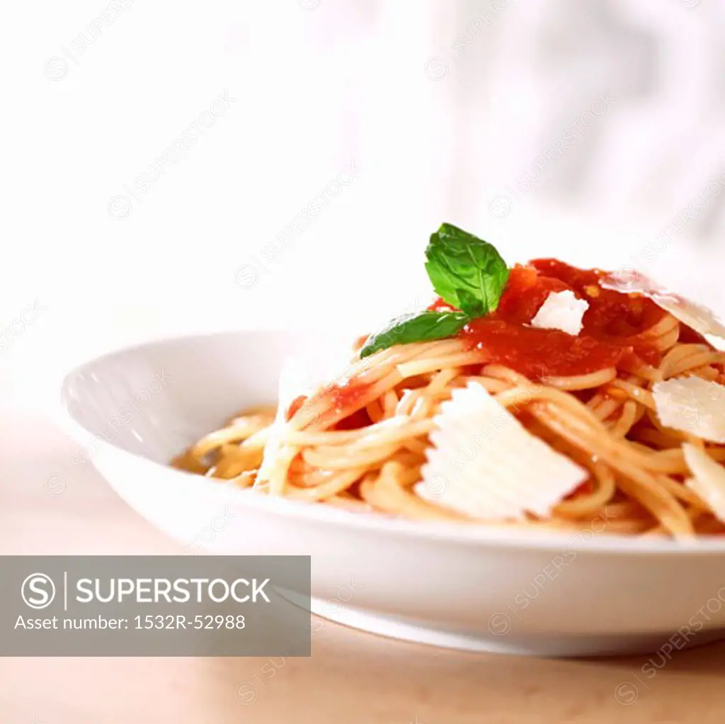 Spaghetti with tomato sauce and Parmigiano