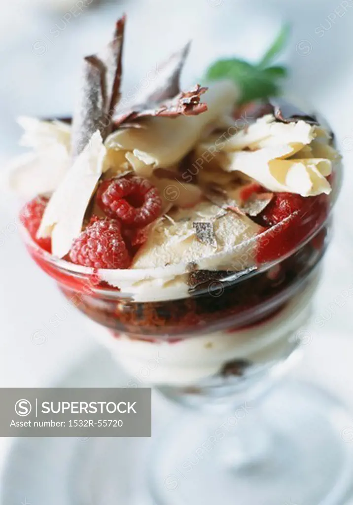 Raspberry trifle with white chocolate
