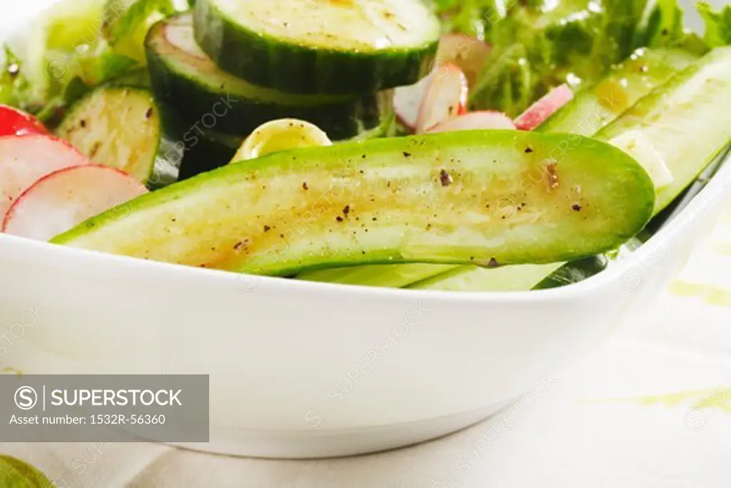 Fresh Salad with Cucumbers and Radishes; Balsamic Dressing