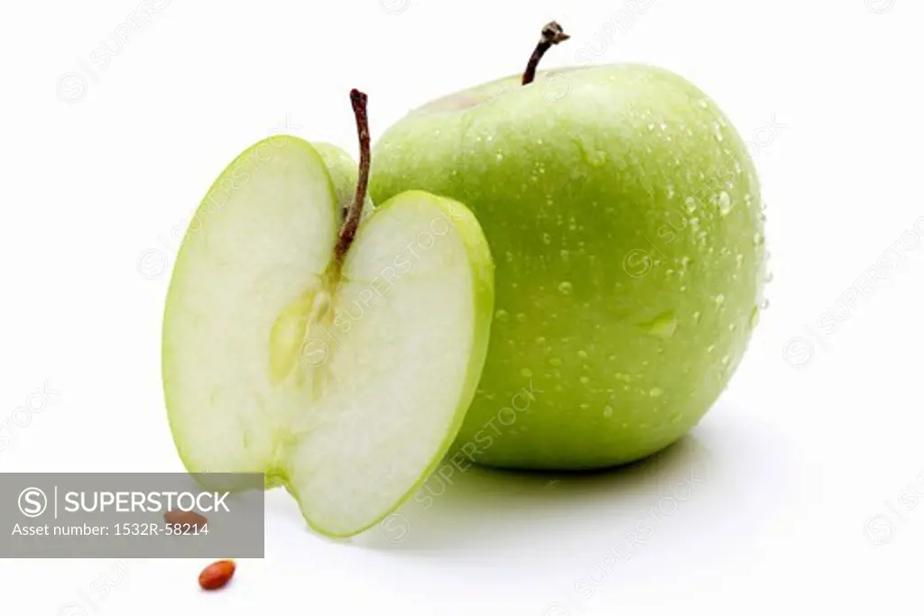 Granny Smith apples (whole, slice and pips)