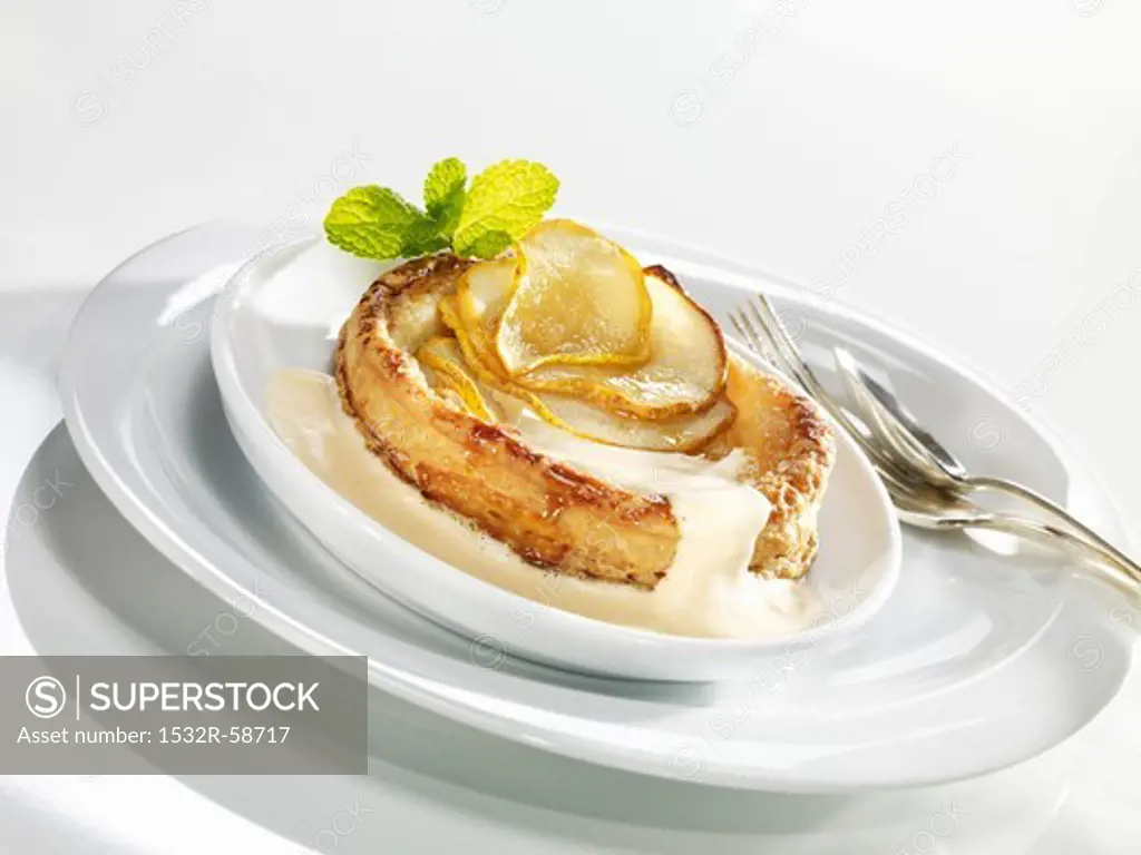 Pear tart with egg nogg