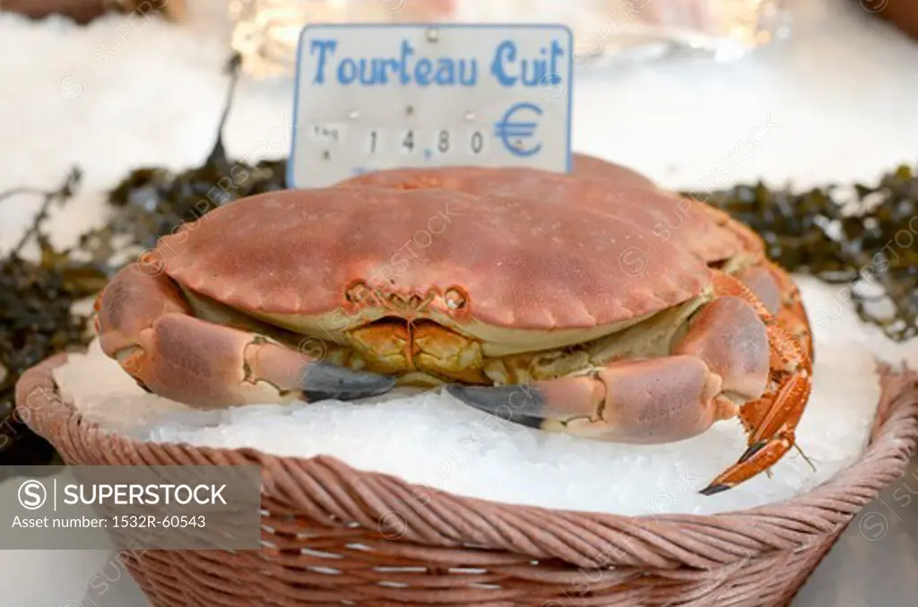 Cooked crab in the market