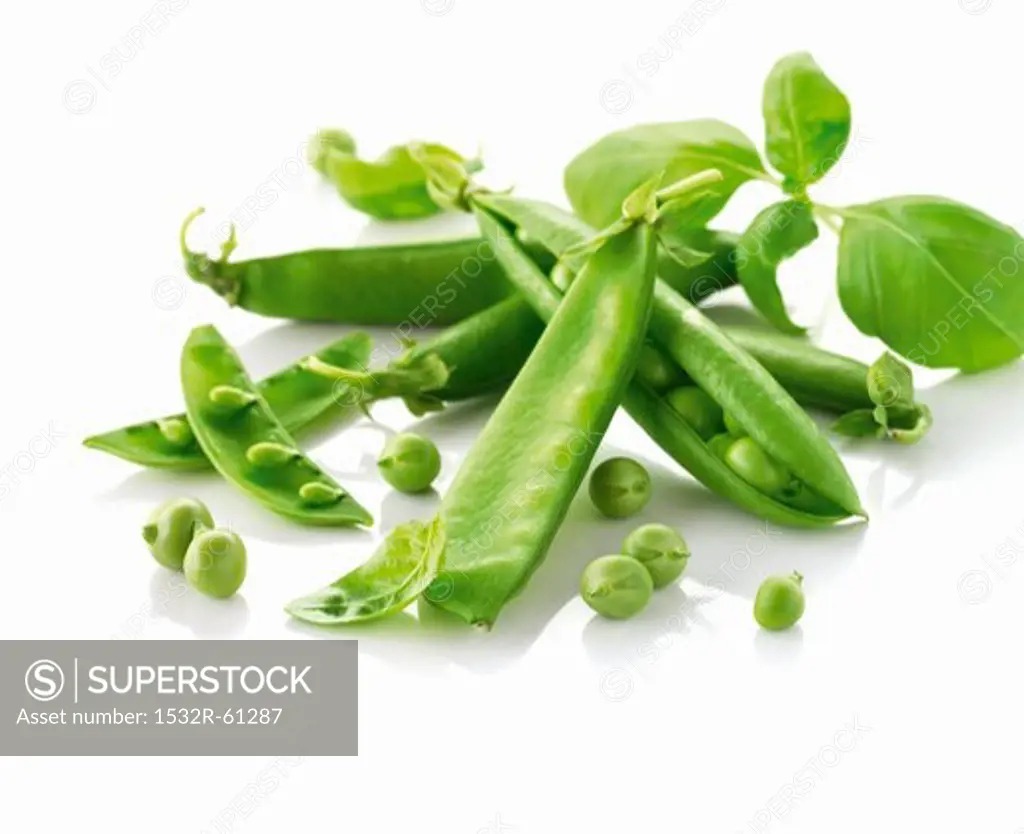 Peas with pods and basil