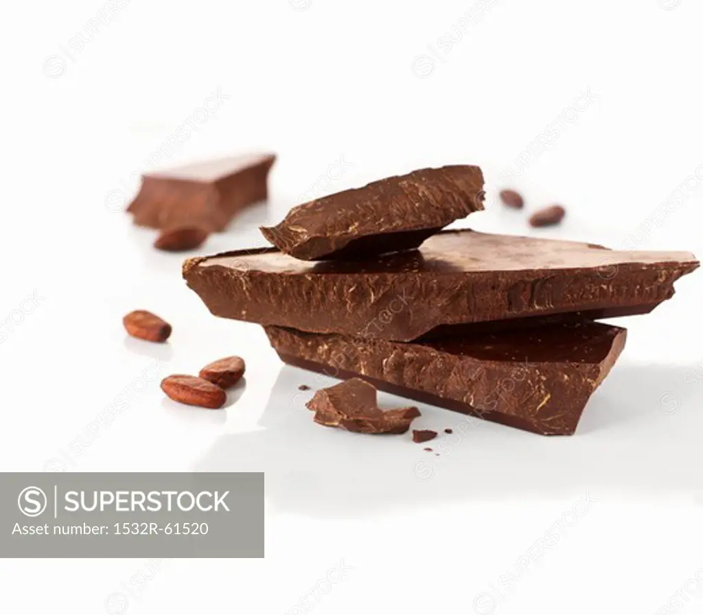 Chocolate chunks and cocoa beans