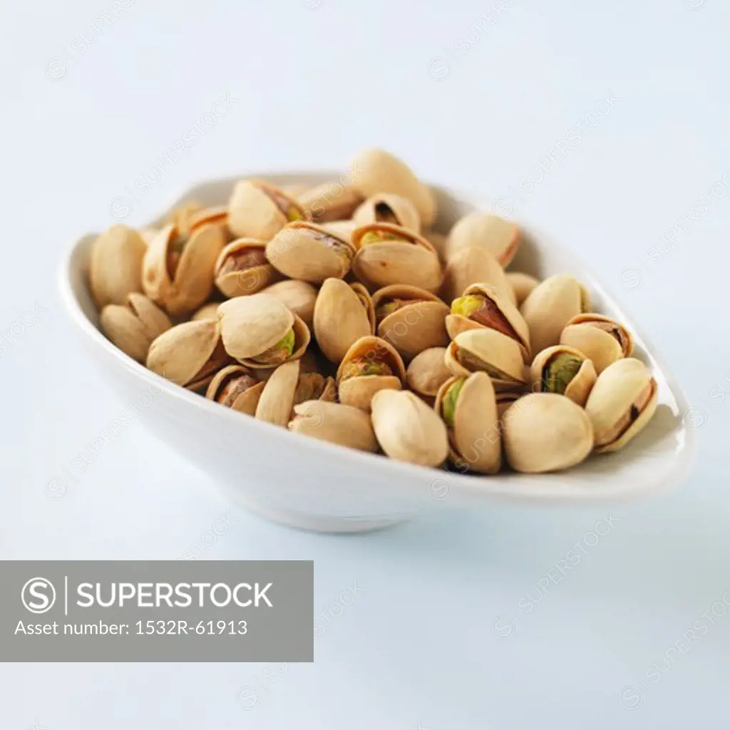 A bowl of pistachios
