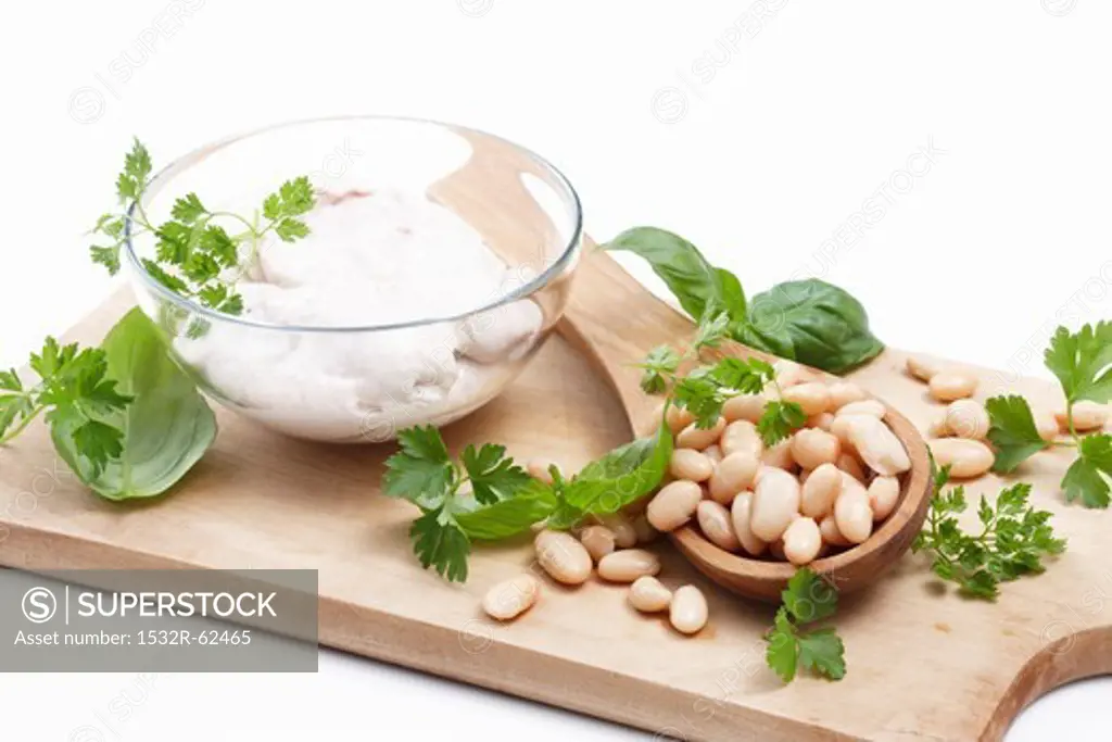 White beans, fresh herbs and cream