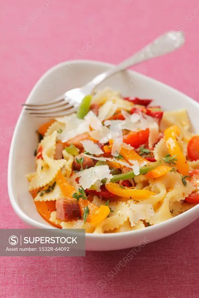Farfalle with peppers, bacon and parmesan