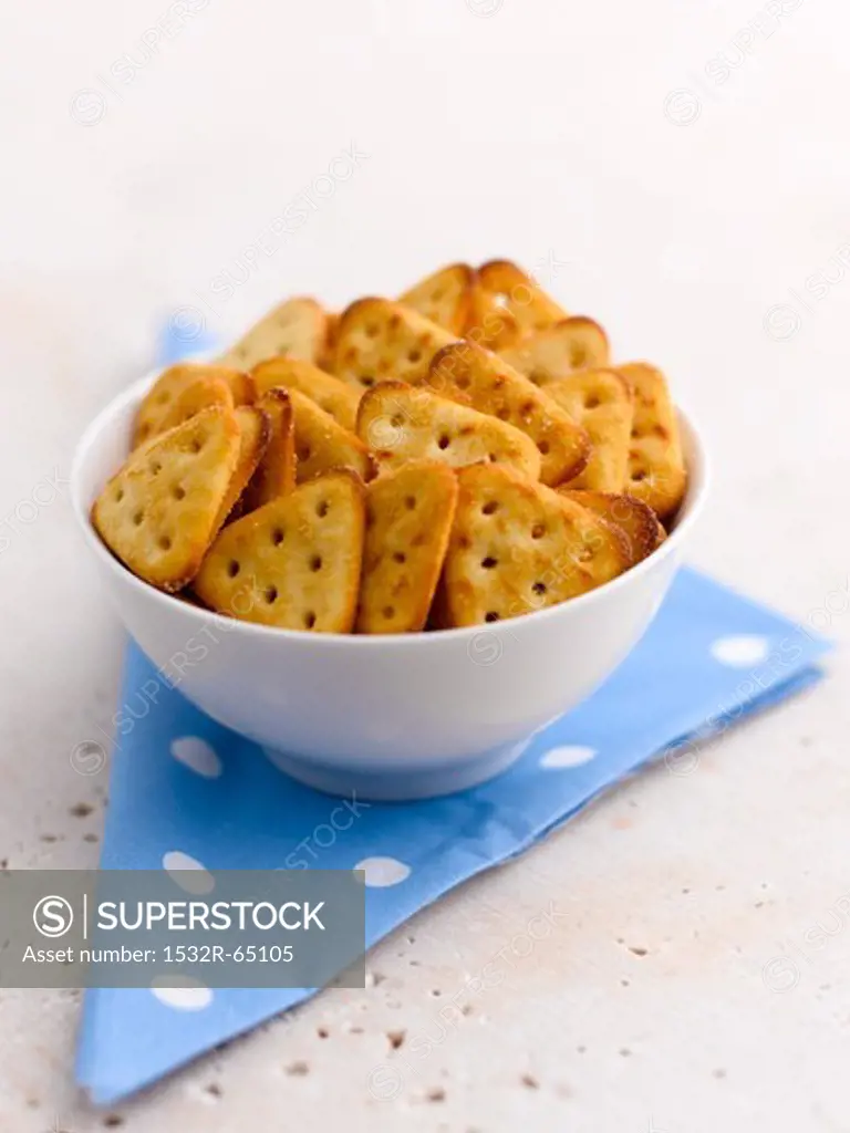 A bowl of snacks