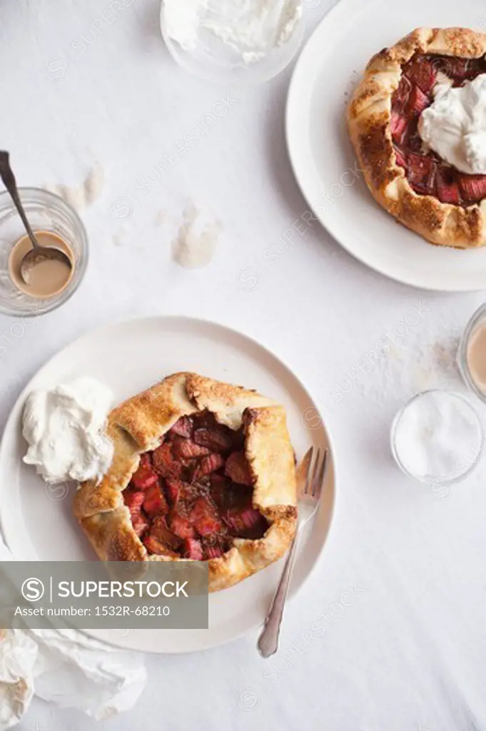 Galettes (sweet pancakes) with fruit and cream