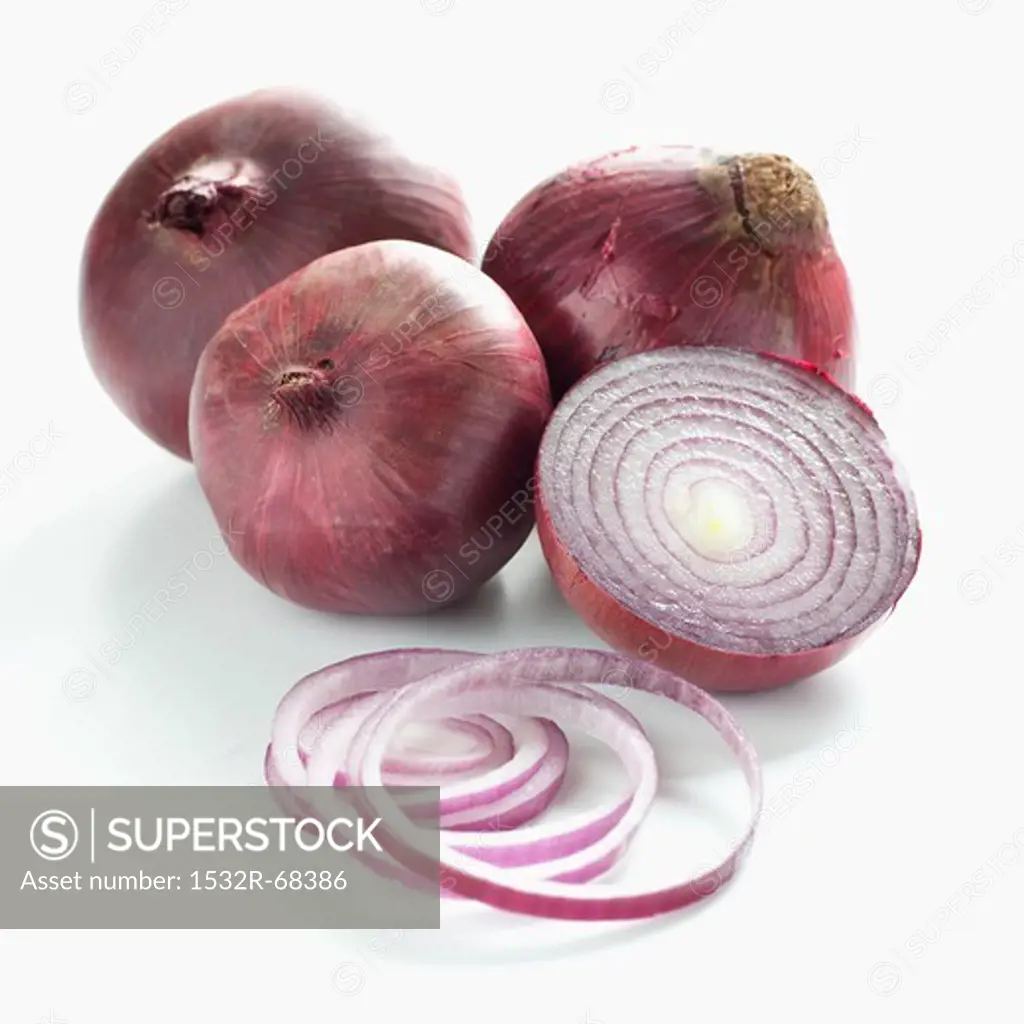 Red onions, whole, halved and cut into rings